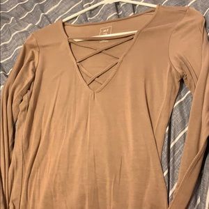 Criss cross long sleeve top